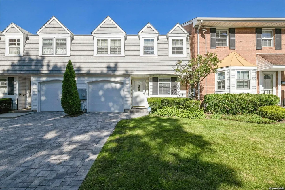 Unit for sale at 205 Palo Alto Drive, Oyster Bay, NY 11803