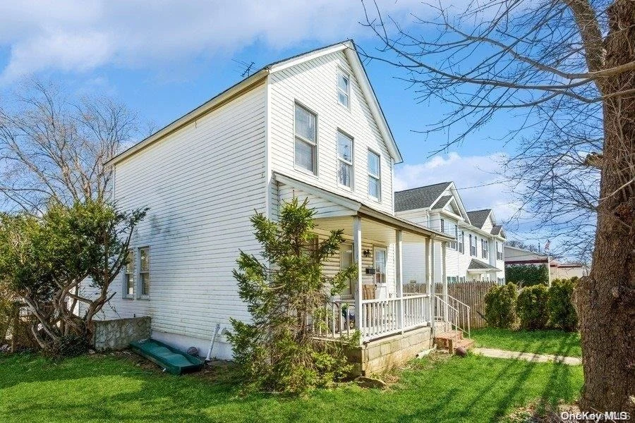 Unit for sale at 138 Depot Road, Huntington, NY 11746