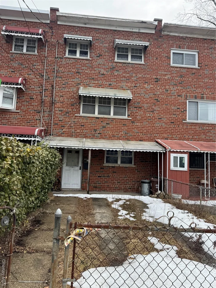 Unit for sale at 3662 Bronxwood Avenue, New York, NY 10469