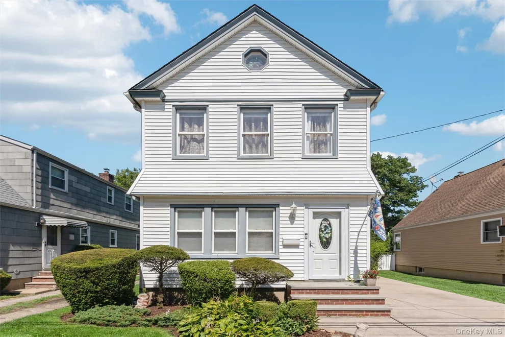Unit for sale at 59 Sycamore Avenue, Hempstead, NY 11001