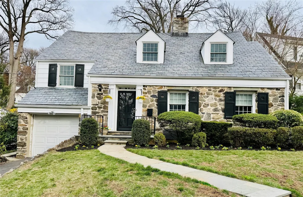 Unit for sale at 17 Mulberry Lane, New Rochelle, NY 10804