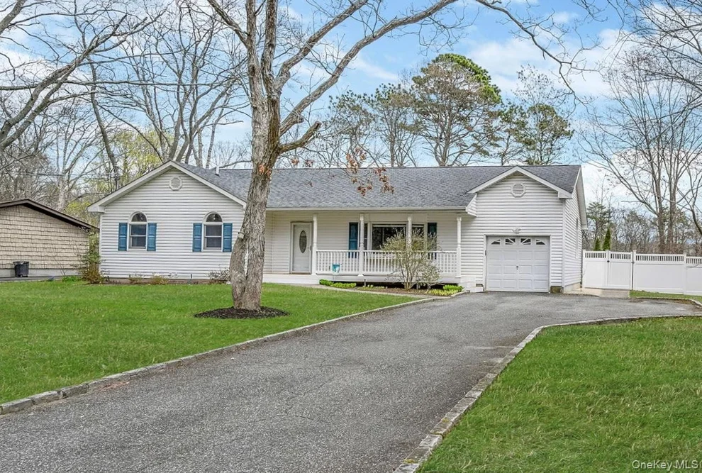Unit for sale at 367 Hewlett Avenue, Brookhaven, NY 11772