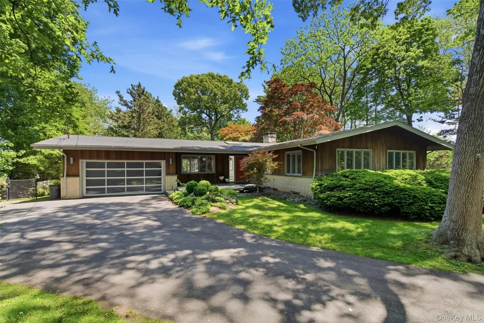 Unit for sale at 54 Washington Drive, Huntington, NY 11721