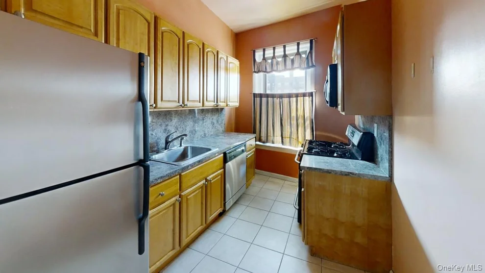 Unit for sale at 663 Locust Street, Mount Vernon, NY 10552