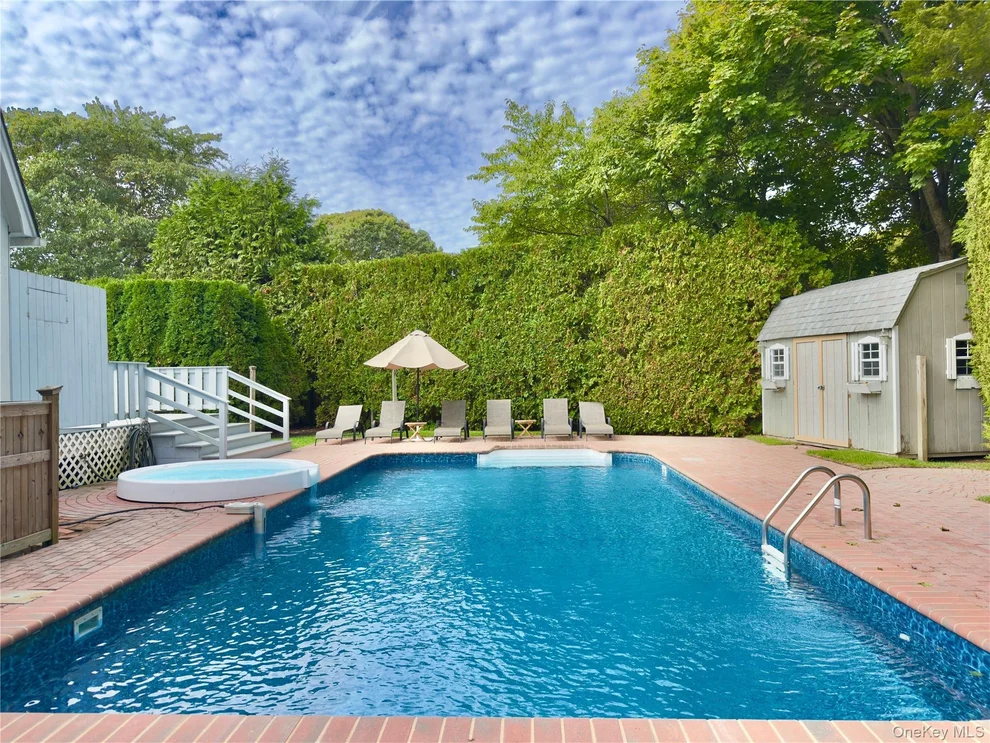 Unit for sale at 18 Alanson Lane, Southampton, NY 11946