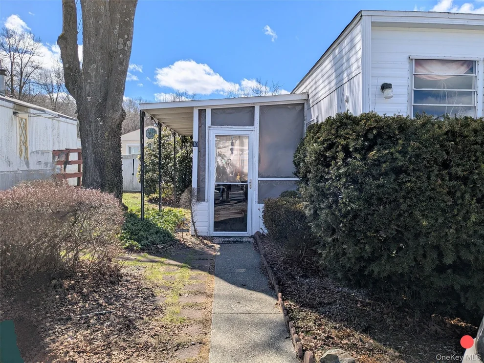 Unit for sale at 10 Treeline Circle, Philipstown, NY 10516