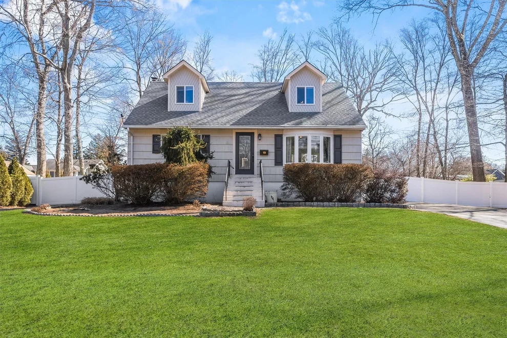 Unit for sale at 19 Colonial Drive, Clarkstown, NY 10956