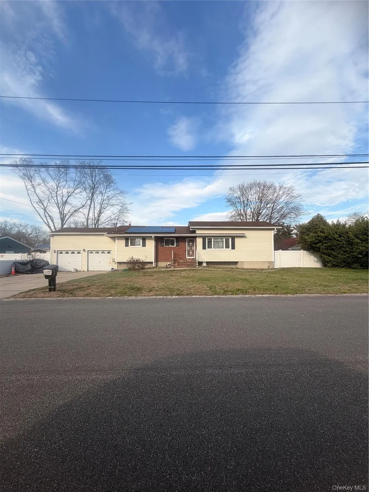 Unit for sale at 99 Brooklyn Avenue, West Babylon, NY 11704