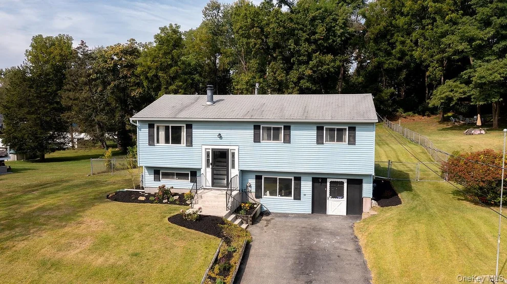 Unit for sale at 72 Cardinal Drive, Poughkeepsie (Town), NY 12601