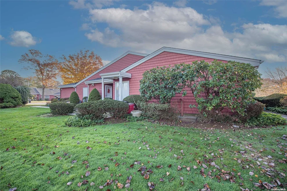 Unit for sale at 202 Drew Drive, Smithtown, NY 11780