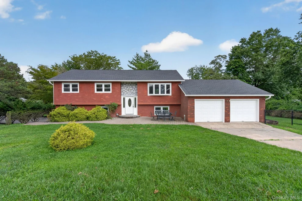 Unit for sale at 123 Lester Drive, Orangetown, NY 10983