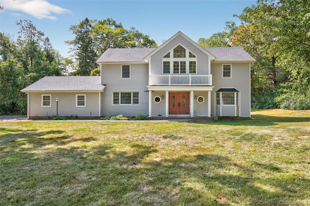 Unit for sale at 19 Woodvale Drive, Oyster Bay, NY 11791