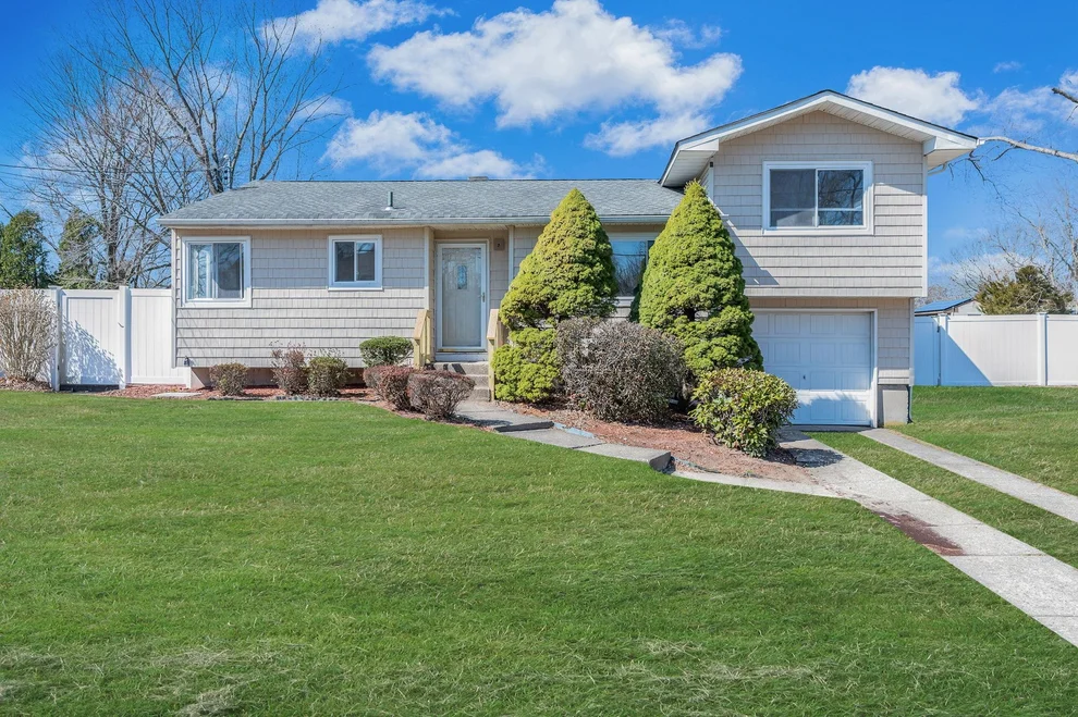 Unit for sale at 19 Meehan Lane, Brookhaven, NY 11727