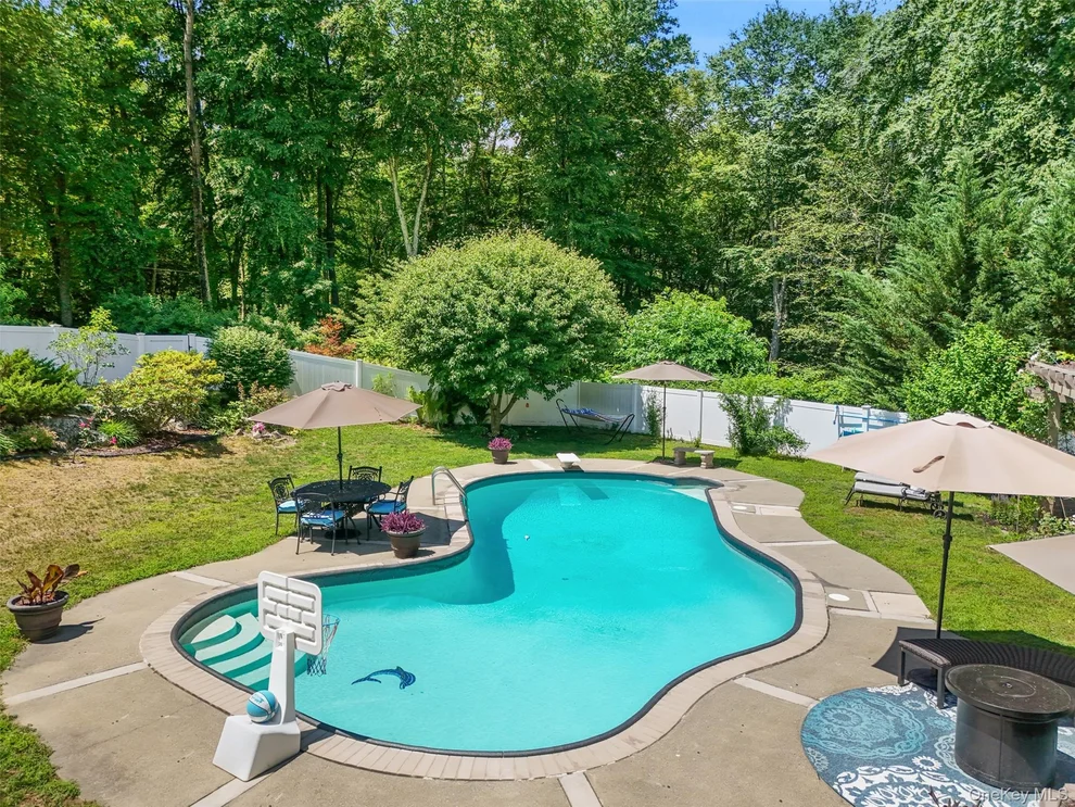 Unit for sale at 1 Annarock Drive, Somers, NY 10589