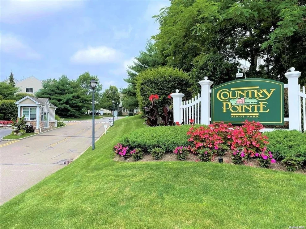 Unit for sale at 30 Mantack Path, Smithtown, NY 11754