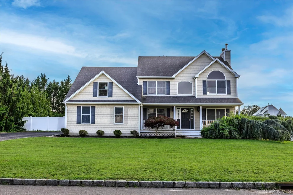 Unit for sale at 63 Nicholas Way, Riverhead, NY 11933