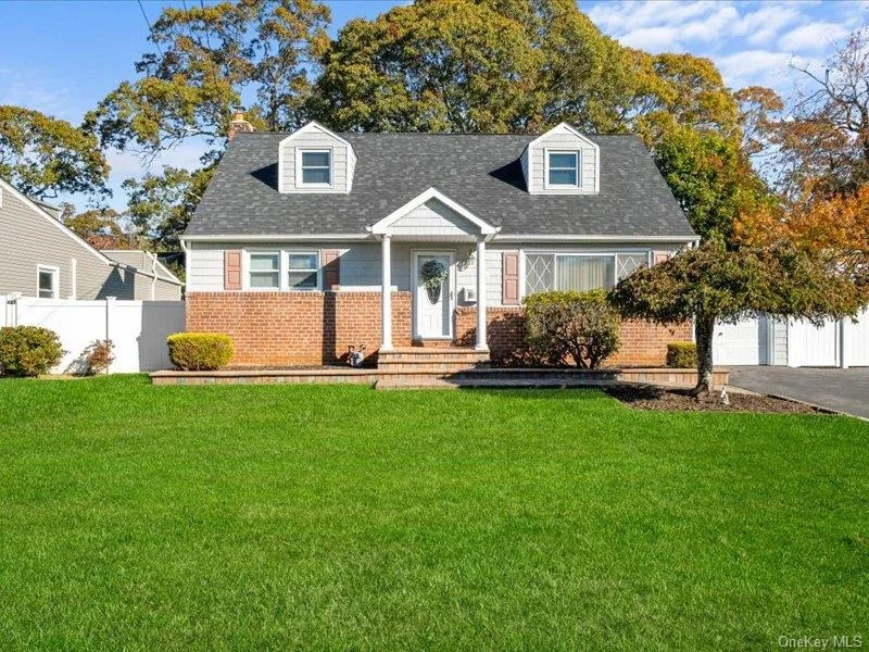 Unit for sale at 79 Beecher Road, Babylon, NY 11703