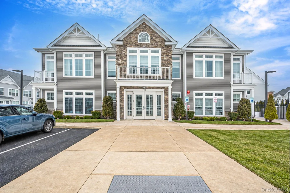 Unit for sale at 506 Emanuel Way, Hempstead, NY 11554