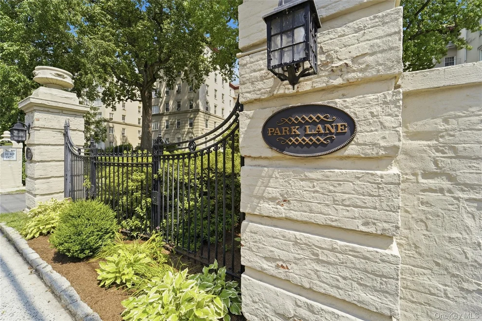 Unit for sale at 2 Park Lane, Mount Vernon, NY 10552