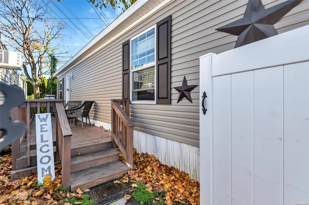 Unit for sale at 150 Main, Islip, NY 11751