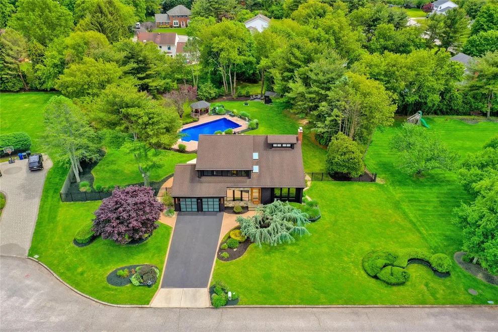Unit for sale at 4 Hatteras Court, Brookhaven, NY 11766