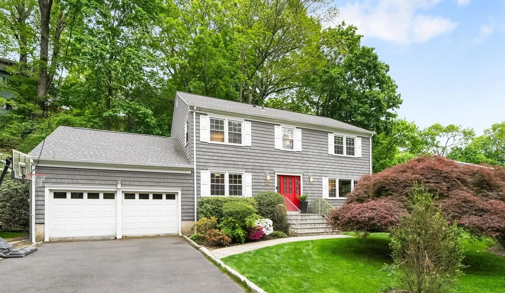 Unit for sale at 84 Lefurgy Avenue, Greenburgh, NY 10522