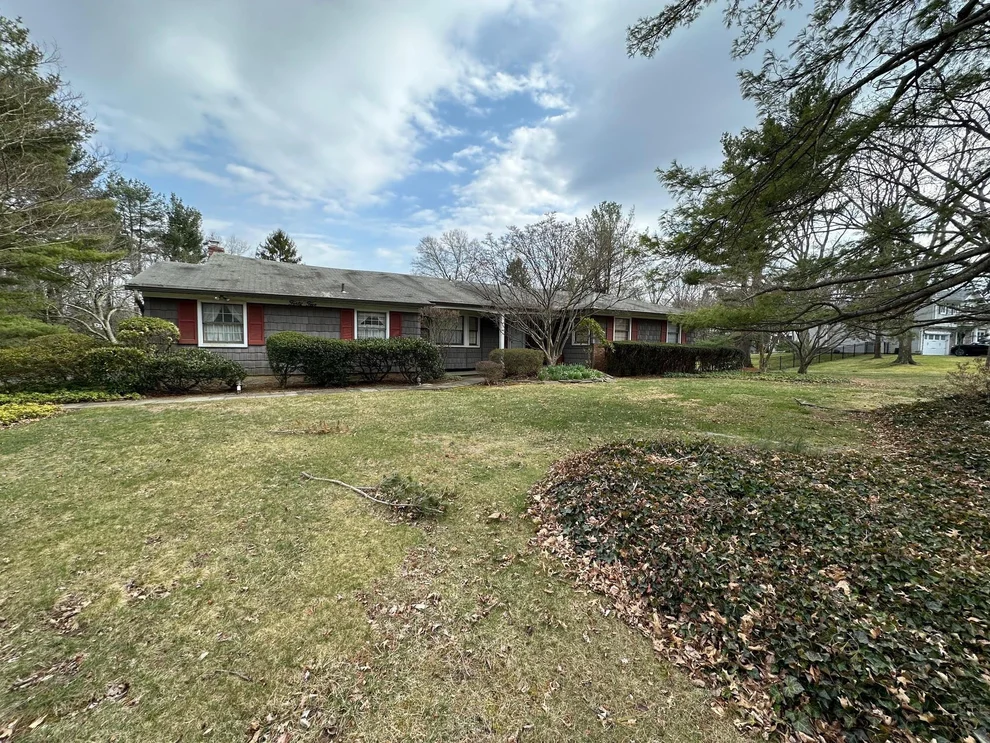 Unit for sale at 45 Hickman Street, Oyster Bay, NY 11791