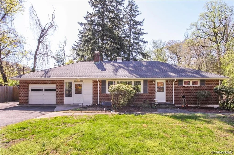 Unit for sale at 26 Montrose Point Road, Cortlandt, NY 10548