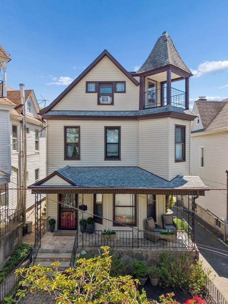 Unit for sale at 68 Underhill Street, Eastchester, NY 10707