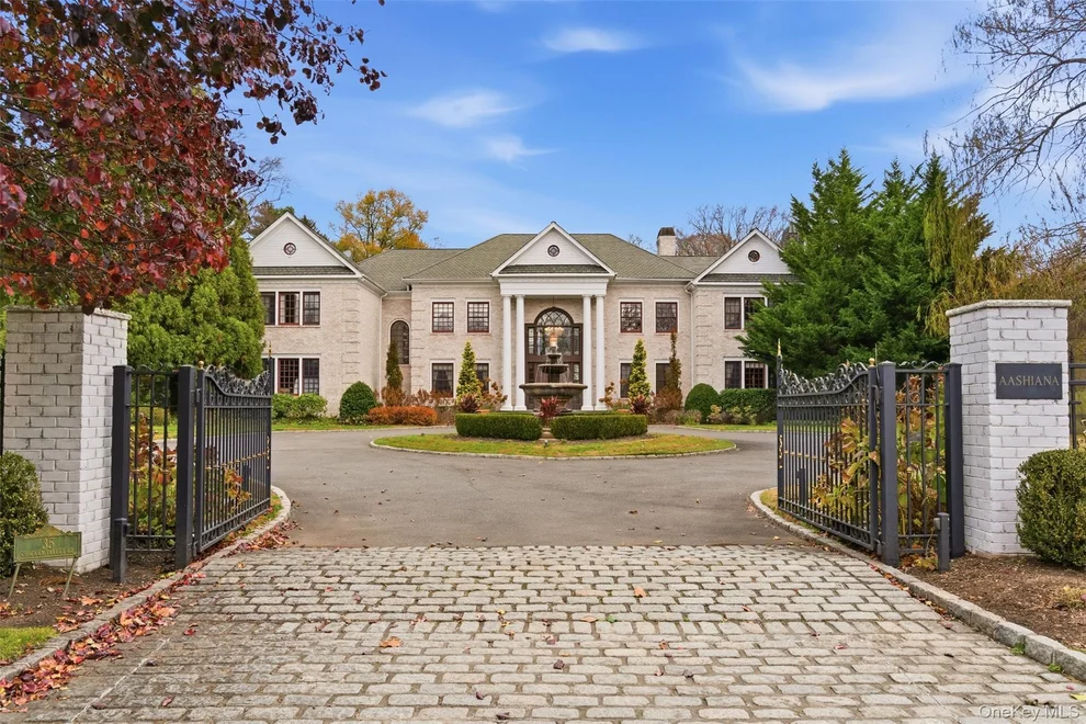 Unit for sale at 35 Chicken Valley Road, Oyster Bay, NY 11545