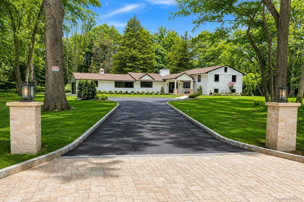 Unit for sale at 31 Saw Mill Road, Huntington, NY 11724