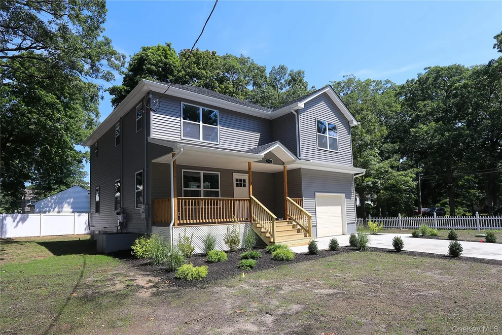 Unit for sale at 245 New Avenue, Babylon, NY 11798