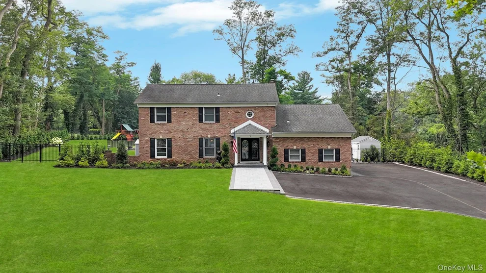 Unit for sale at 7 Pudding Lane, Huntington, NY 11746
