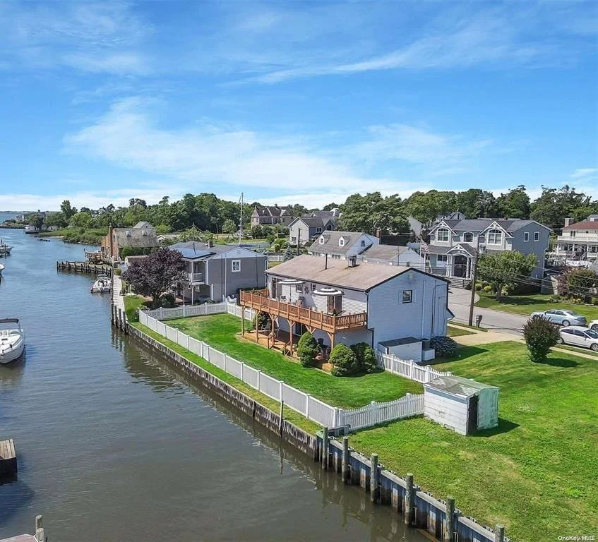 Unit for sale at 23 Delta Road, Oyster Bay, NY 11758