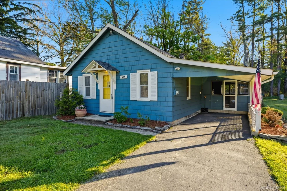 Unit for sale at 10 Hickory Avenue, Deerpark, NY 12771