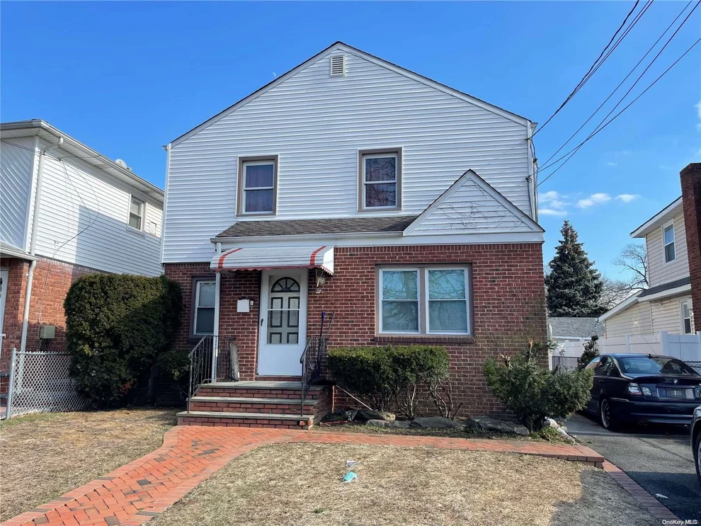 Unit for sale at 27 S Grove Street, Hempstead, NY 11580