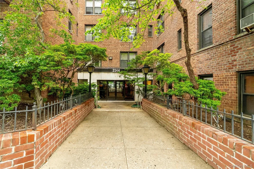 Unit for sale at 2244 Bronx Park E, New York, NY 10467