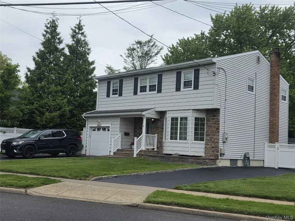 Unit for sale at 2663 Columbus Avenue, Hempstead, NY 11710
