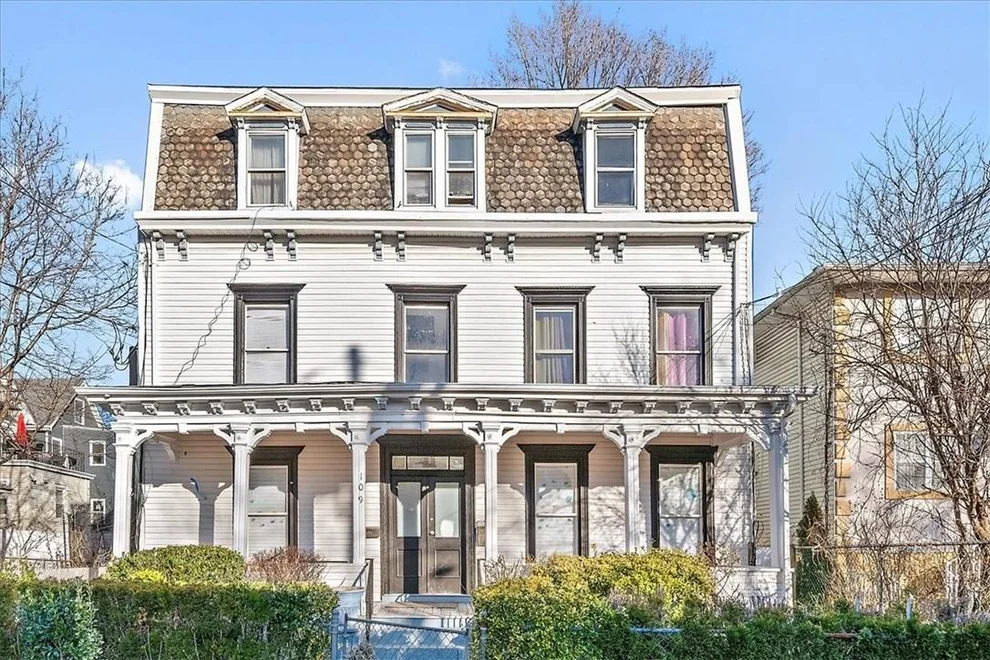 Unit for sale at 109 S 12th Avenue, Mount Vernon, NY 10550