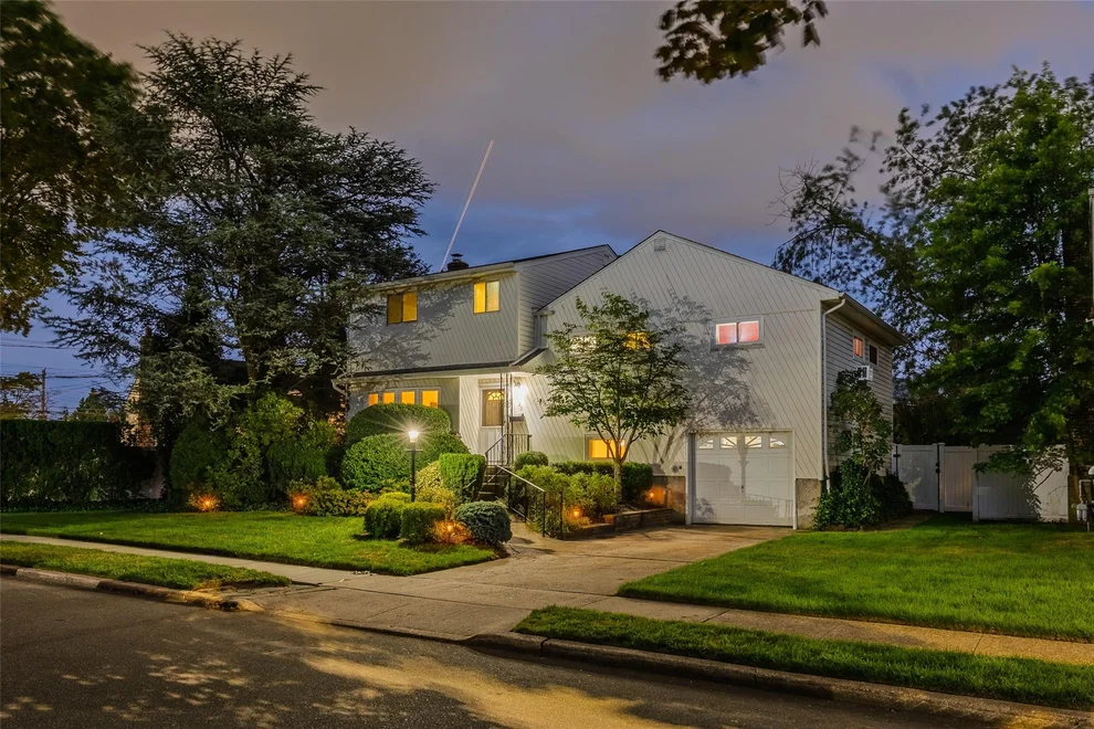 Unit for sale at 2720 Elm Drive, Hempstead, NY 11710