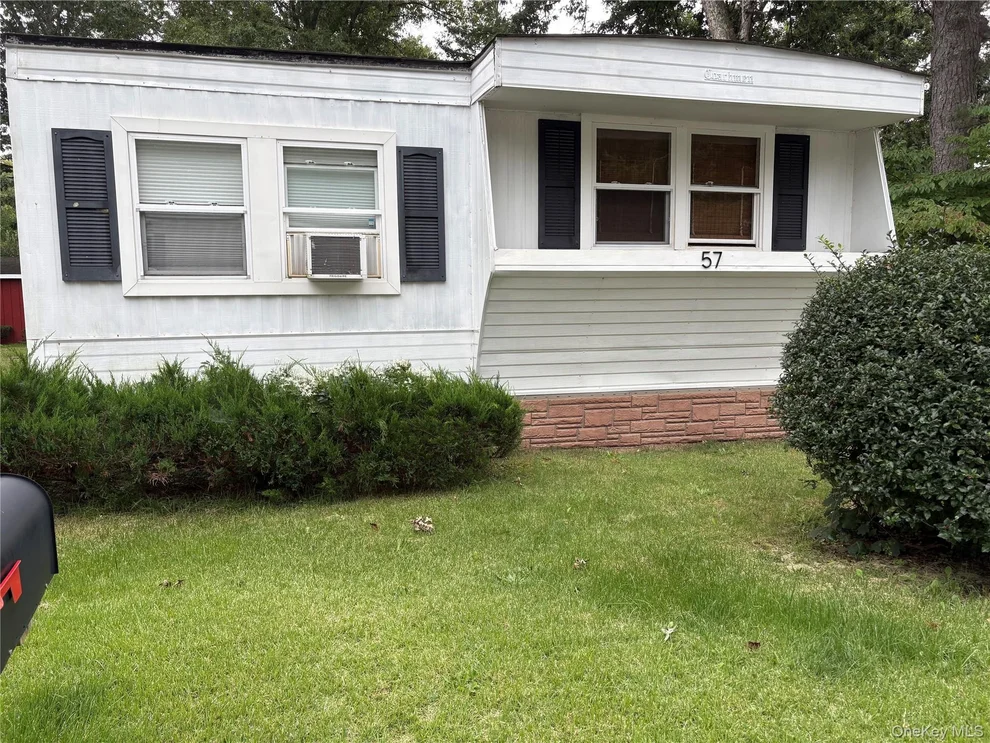 Photo of 433 Mill Road, Calverton, NY 11933