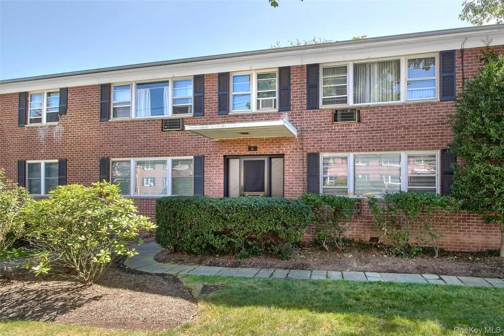Unit for sale at 4 Walnut Street, Rye City, NY 10580