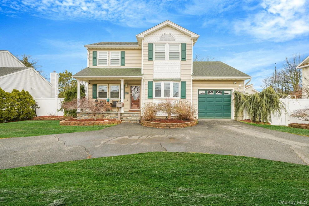 Unit for sale at 811 County Line Road, Babylon, NY 11701