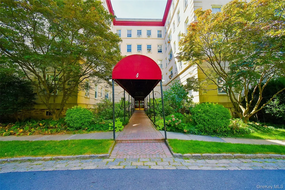 Unit for sale at 4 Park Lane, Mount Vernon, NY 10552
