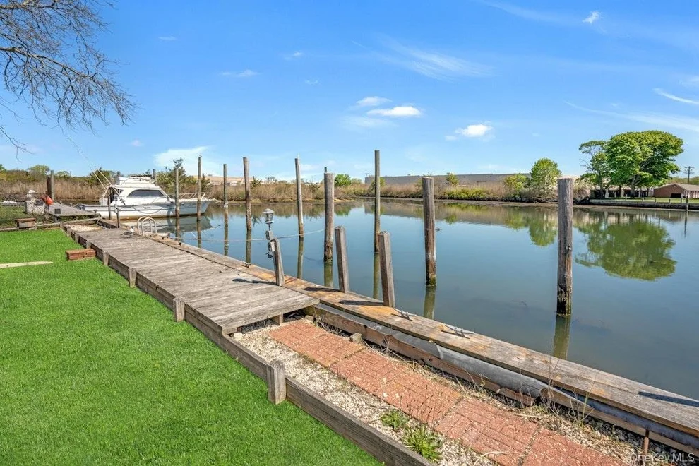 Unit for sale at 144 W Lake Drive, Babylon, NY 11757