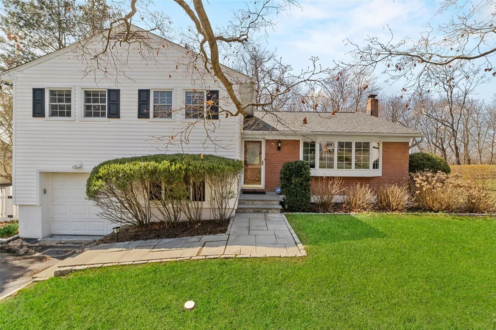 Unit for sale at 9 Leawood Drive, Ossining, NY 10510