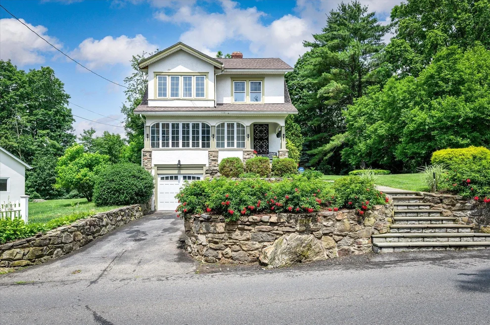 Unit for sale at 80 Grove, Harrison, NY 10528
