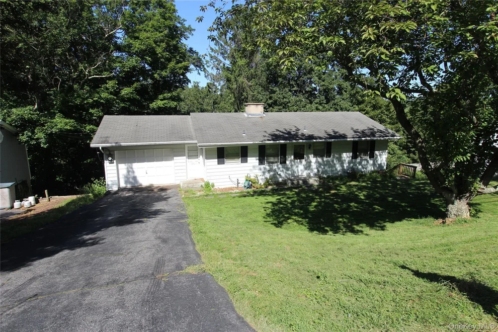 Unit for sale at 661 Warren Avenue, Mount Pleasant, NY 10594