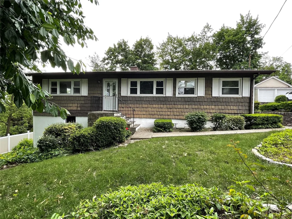 Unit for sale at 67 Augustine Road, Greenburgh, NY 10603