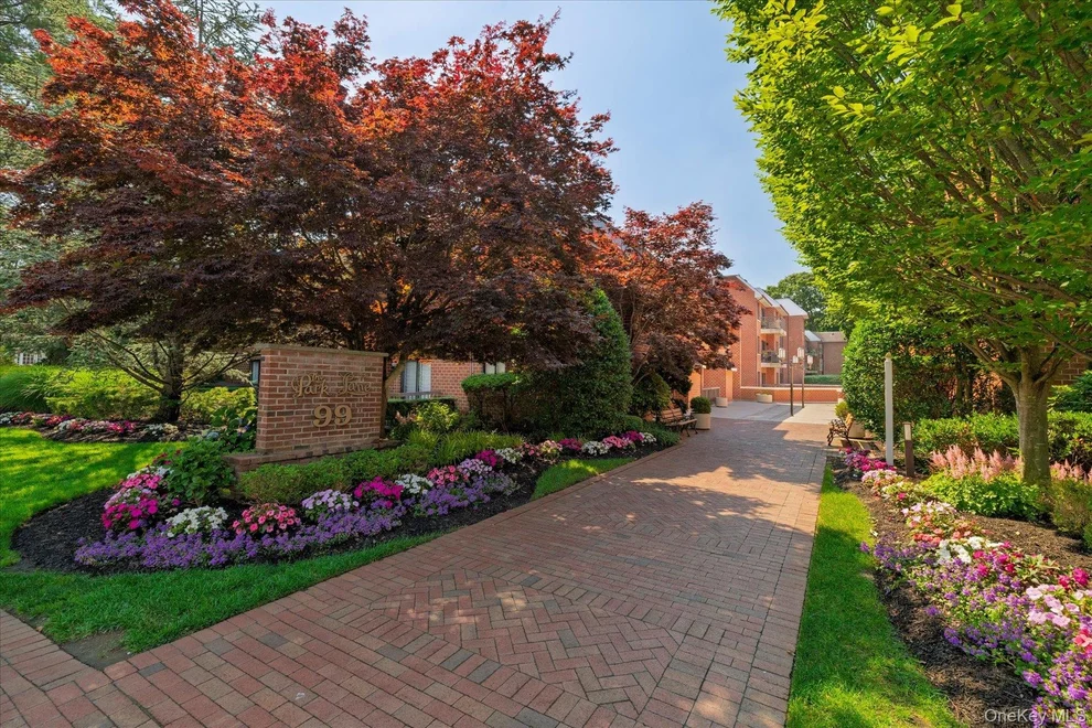 Unit for sale at 99 S Park Avenue, Hempstead, NY 11570